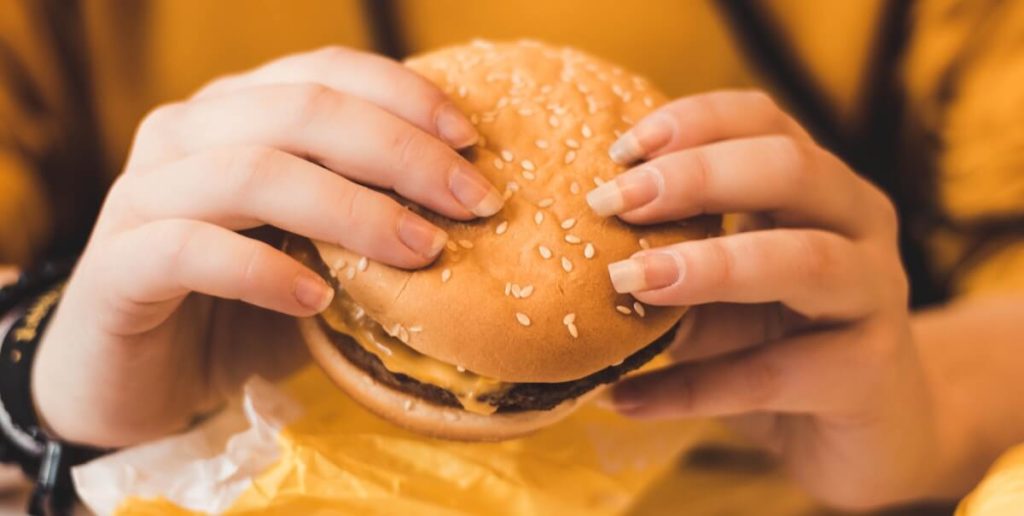 Lassen Sie keine Proteine aus - sie sind wichtig für die Gewichtsreduktion